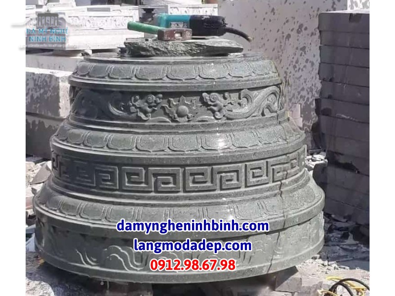 mộ đá màu xanh rêu mộ đá màu xanh rêu